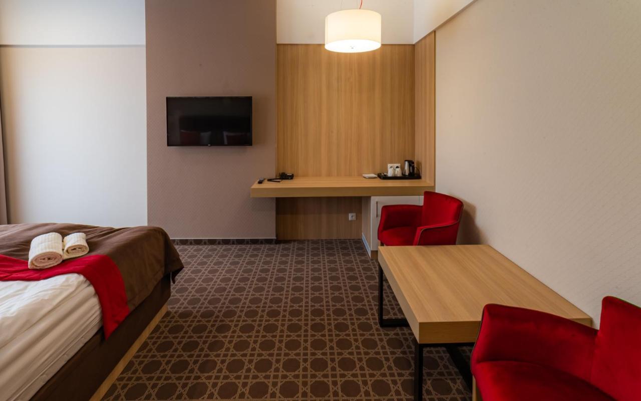 Hotel Nad Czernicą Czarne  Zewnętrze zdjęcie