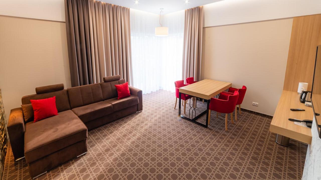 Hotel Nad Czernicą Czarne  Zewnętrze zdjęcie