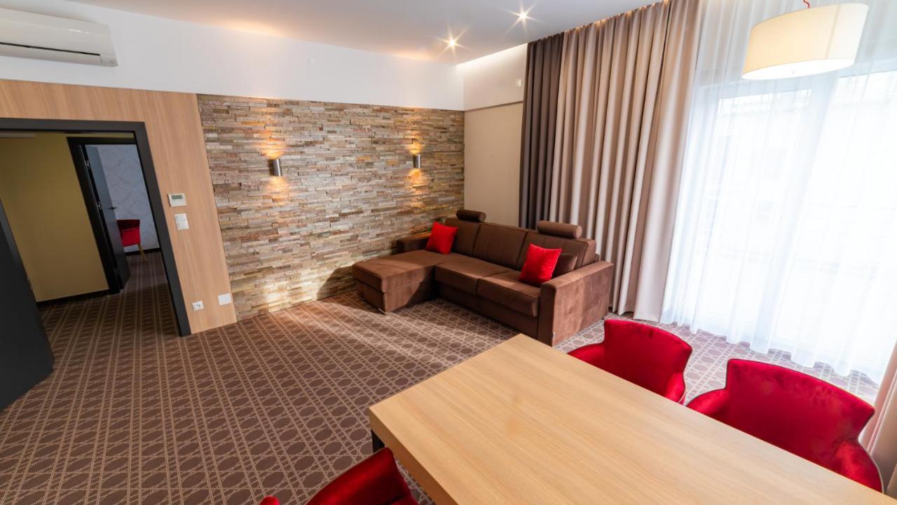 Hotel Nad Czernicą Czarne  Zewnętrze zdjęcie