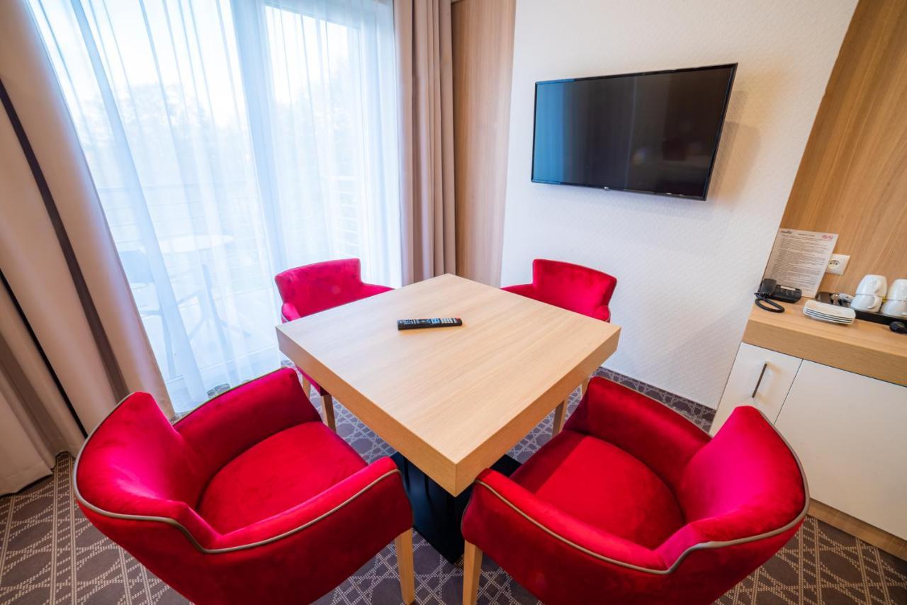 Hotel Nad Czernicą Czarne  Zewnętrze zdjęcie