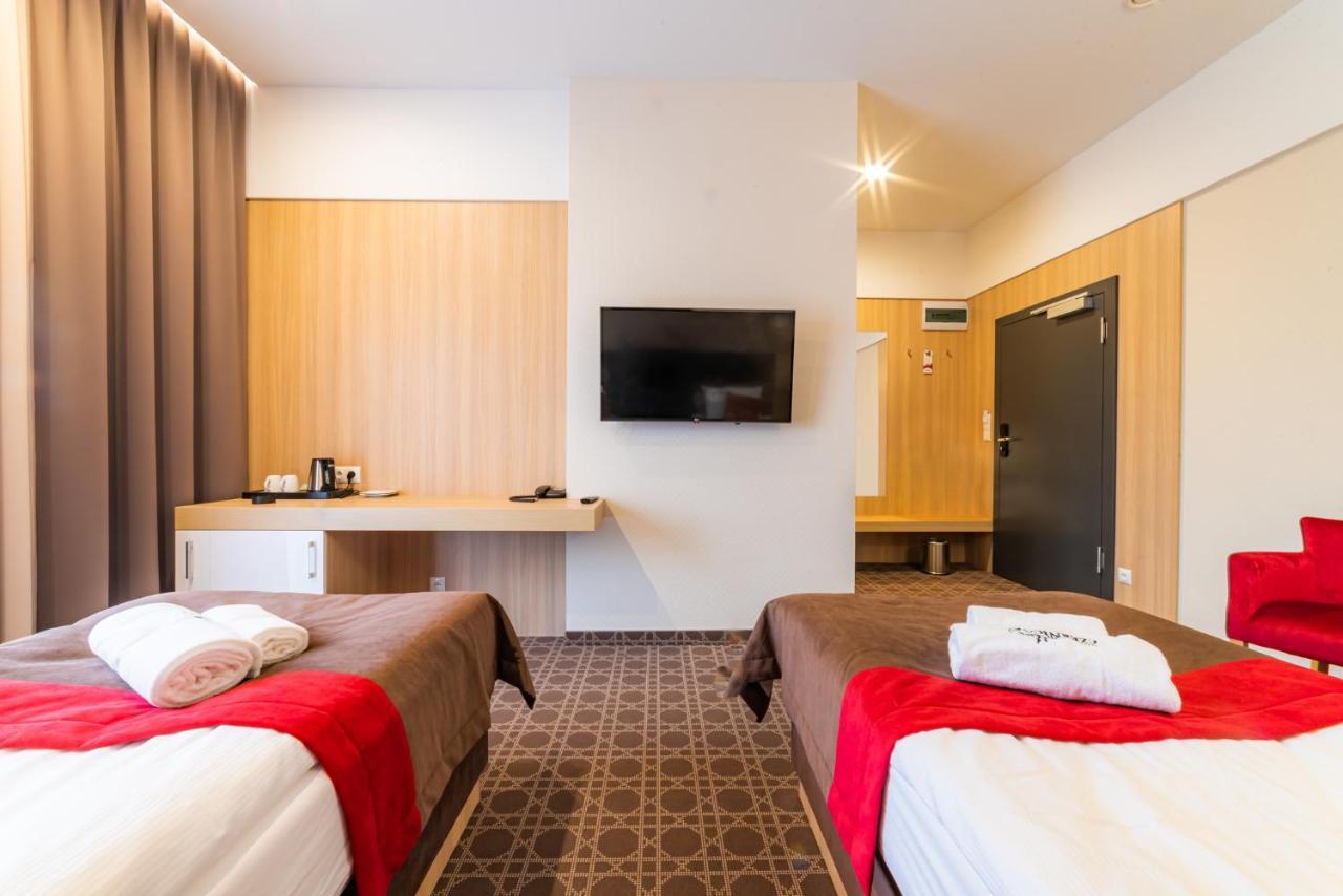 Hotel Nad Czernicą Czarne  Zewnętrze zdjęcie