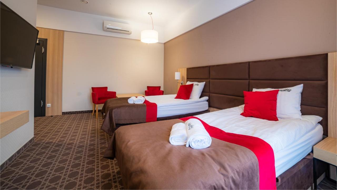 Hotel Nad Czernicą Czarne  Zewnętrze zdjęcie